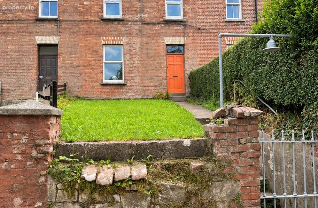 2 Langford Terrace, Langford Row, Cork City Centre, Co. Cork - Click to view photos