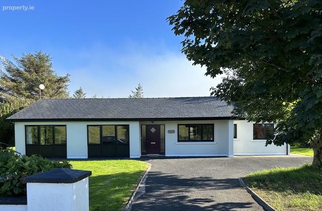 Buckthorn Cottage, Carrowholly, Westport, Co. Mayo - Click to view photos