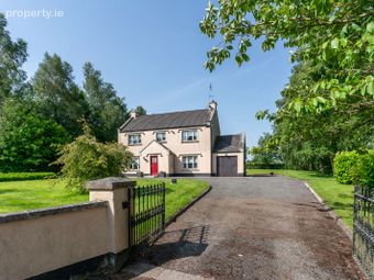 'lynwood' On C. 0.6 Acre, Knockarigg, Grange Con, Co. Wicklow