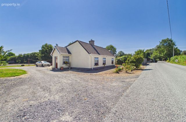 House And Commercial Units, Ballykeenan, Myshall, Co. Carlow - Click to view photos