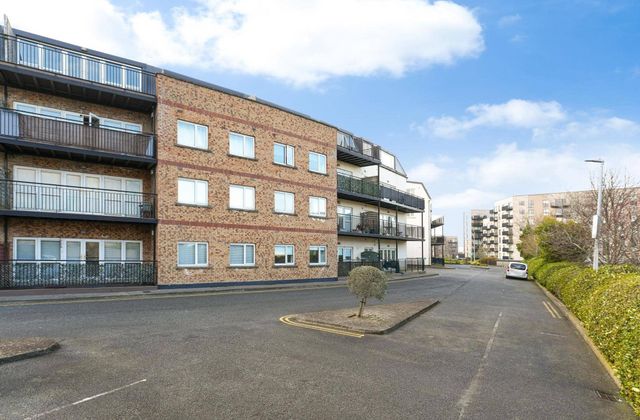 70 Carrigmore Crescent, Citywest, Co. Dublin, Citywest, Co. Dublin - Click to view photos