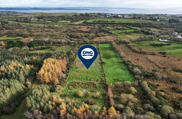 Bogside, Dunkineely, Co. Donegal - Click to view photos