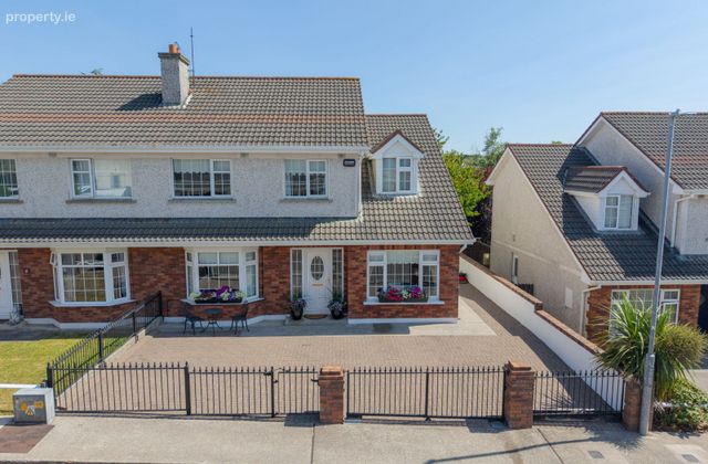 7 Meadowlands, Ballyclamasy, Youghal, Co. Cork - Click to view photos
