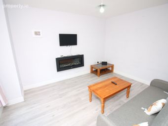 55 Elm Crest, Castle Heights, Carrigaline, Co. Cork - Image 4