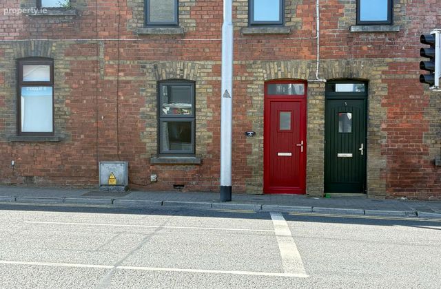 Chateau D'elf, 4 Bellview Terrace, Austin Friars Street, Mullingar, Co. Westmeath - Click to view photos