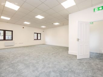 16 Stephen's Lane, Dublin 2 - Image 3