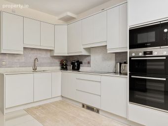 5 Castlegrange Park, Castaheany, Clonee, Dublin 15 - Image 4