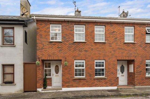 3 Chapel Lane, Doneraile, Co Cork, Doneraile, Co. Cork - Click to view photos