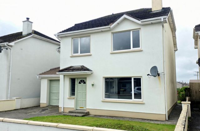 13 Beechwood Close, Loughrea, Co. Galway, Loughrea, Co. Galway - Click to view photos