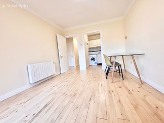 Fasnet, Custom House Harbour Apartments, IFSC, Dublin 1 - Image 4