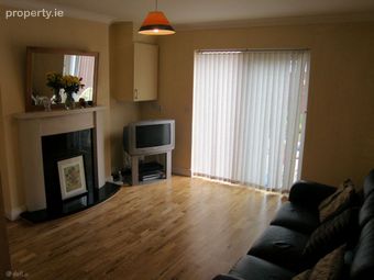 33 Holywell Square, Swords, Co. Dublin - Image 3