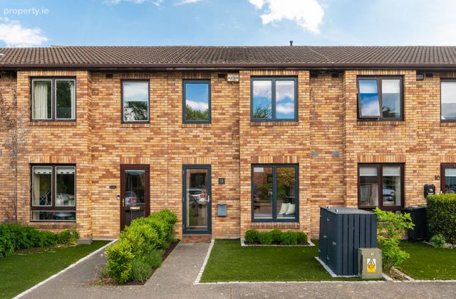 9 Bellevue Park Avenue, Booterstown, Blackrock, Co. Dublin - Click to view photos