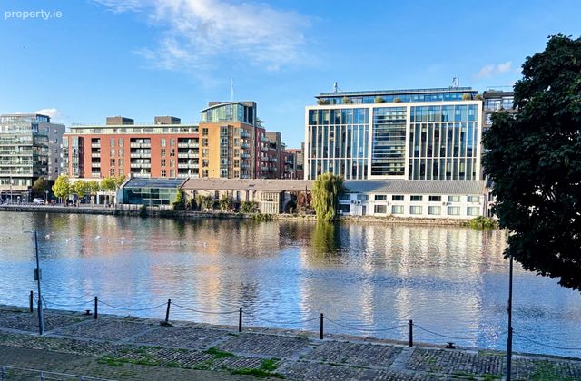 Apartment 123, Block B/c, The Waterside, Grand Canal Dock, Dublin 4 - Click to view photos