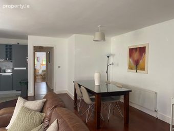 Apt, Brennanstown Square, Dublin 18, Brennanstown, Dublin 18 - Image 5