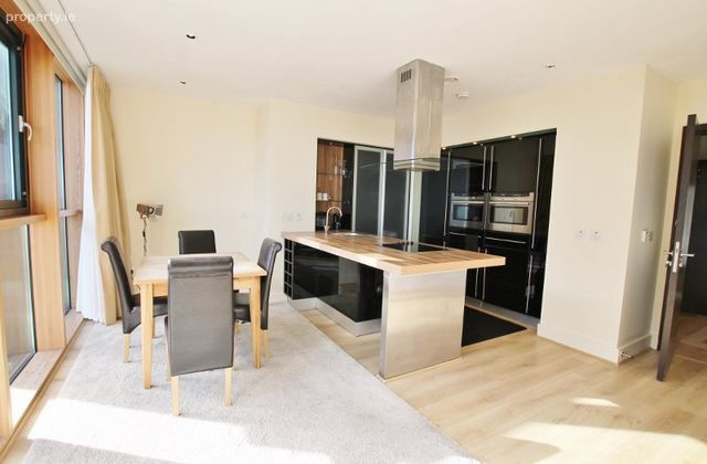 The Cubes 6, Beacon South Quarter, Sandyford, Dublin 18 - Click to view photos