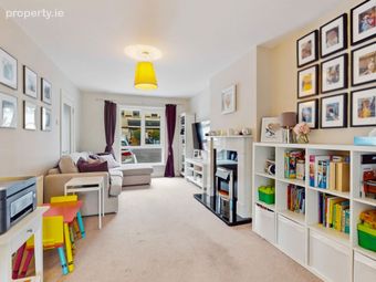 16 Marlfield Court, Kiltipper, Dublin 24 - Image 5