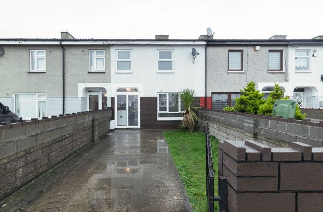 21 Belcamp Crescent, Dublin 17, Priorswood, Dublin 17 - Click to view photos