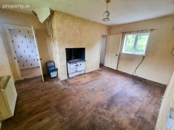 8 Oriel Park, Emyvale, Co. Monaghan - Image 4