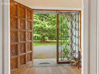White Gables House, White Gables, Rathmichael, Dublin 18, Rathmichael, Co. Dublin - Image 4