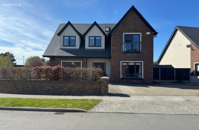 35 Hazelbrook, Kinsealy Lane, Malahide, Co. Dublin - Click to view photos