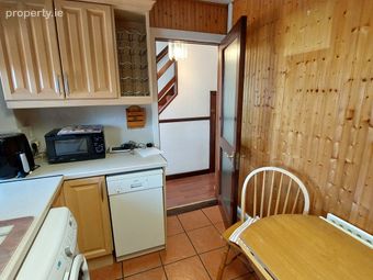 15 Mc Intosh Park, Dun Laoghaire, Co. Dublin, Cabinteely, Dublin 18 - Image 5