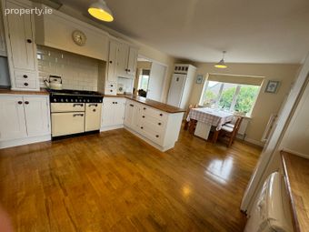 Tig An Rince, Dungeagan, Ballinskelligs, Co. Kerry - Image 5