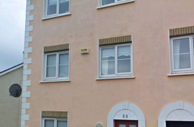 25 Barons Hall Grove, Balbriggan, Co. Dublin - Click to view photos