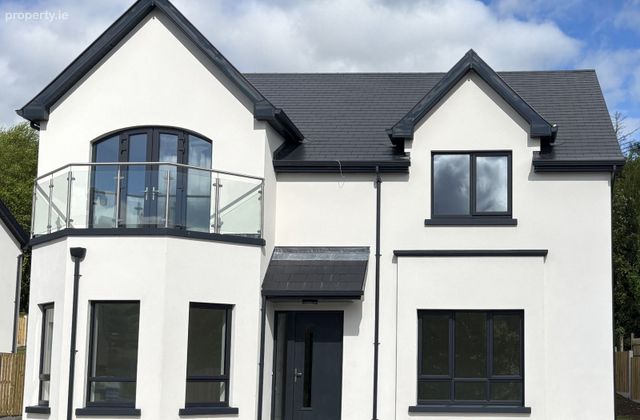No 15 Lakeview, Cullenagh, Ballina, Co. Tipperary - Click to view photos