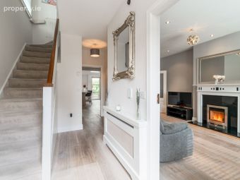 15 Belarmine Place, Dublin 18, Stepaside, Dublin 18 - Image 3