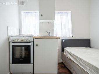 Flat 4, 90 Cabra Park, Phibsborough, Dublin 7 - Image 3