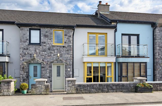 3 Oxfield Road, Lissadell Park, Carney, Co. Sligo - Click to view photos