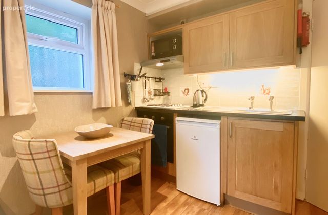 Eastpark Lodge, 28 Leinster Square, Dublin 6, Rathmines, Dublin 6 - Click to view photos