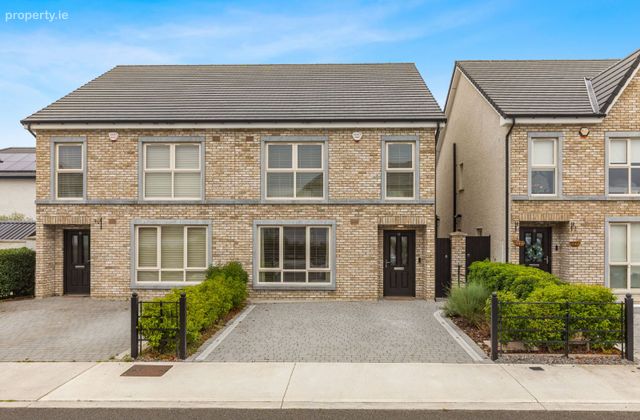 11 Castletown Manor, Athboy, Co. Meath - Click to view photos