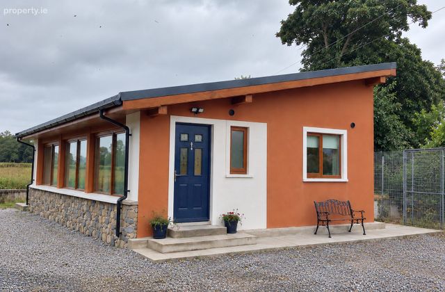 Robertstown Road, Donaghmore, Ashbourne, Co. Meath - Click to view photos
