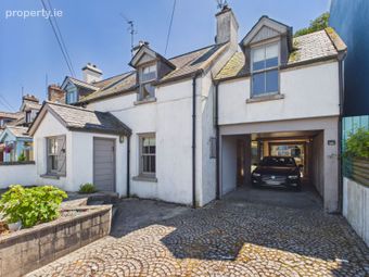 Martha's Cottage, 5 Curraghmore Terrace, Dunmore East, Co. Waterford - Image 2