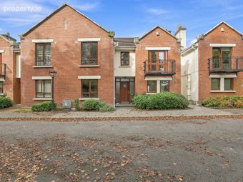 9 Saint Stephen's Grove, Irishtown Upper, Clonmel, Co. Tipperary, Clonmel, Co. Tipperary - Image 2
