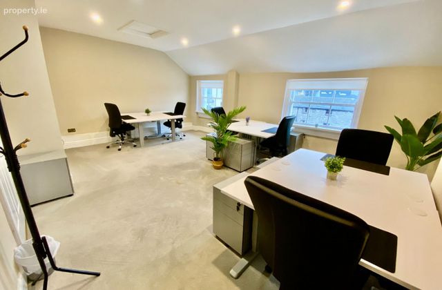 Baggot Street Lower, Dublin 2 - Click to view photos