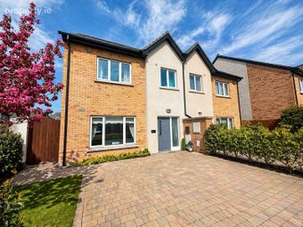 24 Dunville Green, Athlumney, Navan, Co. Meath