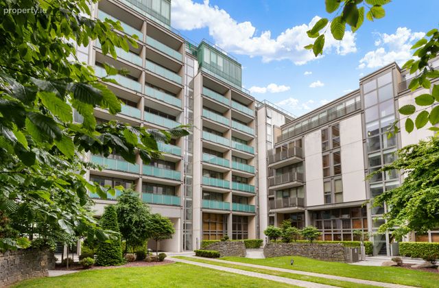 54 Pakenham House, Spencer Dock, Ifsc, Dublin 1, IFSC, Dublin 1 - Click to view photos