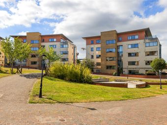 94 The Oval, Tullyvale, Dublin 18, Cherrywood, Co. Dublin