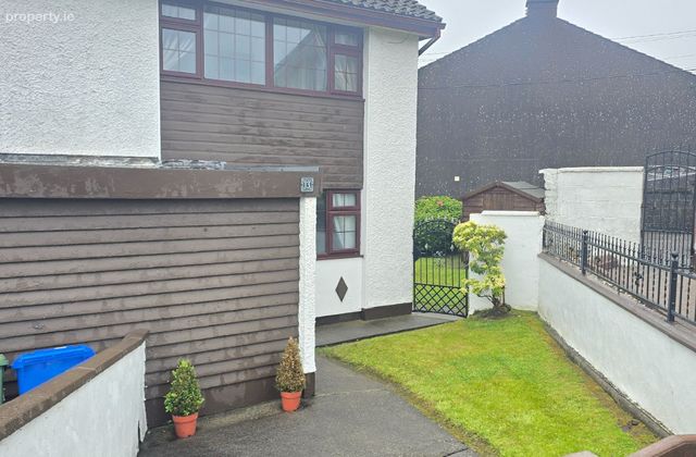 13 Father Meehan Place, Castlebar, Castlebar, Co. Mayo - Click to view photos