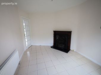 20 Castle Court, Church Road, Carrigaline, Co. Cork - Image 4