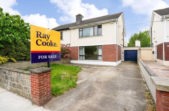 29 Roselawn Road, Castleknock, Dublin 15, Castleknock, Dublin 15 - Click to view photos