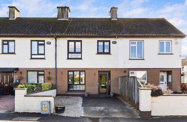 3 Carrigoona Close, Kilmacanogue, Co. Wicklow, Kilmacanogue, Co. Wicklow - Click to view photos