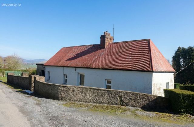 Tinhalla, Carrick-on-Suir, Co. Waterford - Click to view photos