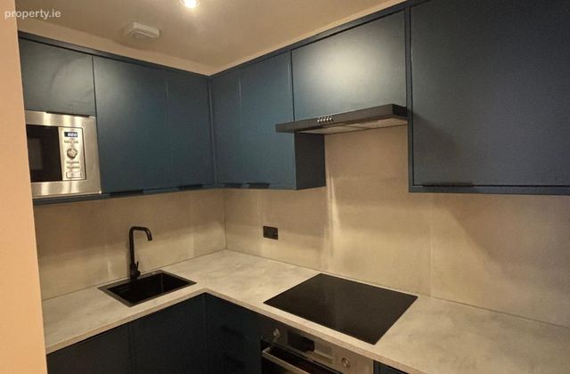 Newmarket Square, Wards Hill, Christchurch, Dublin 8, Christchurch, Dublin 8 - Click to view photos