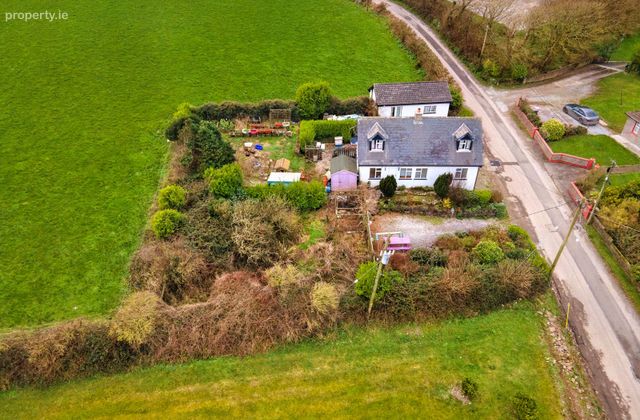 Ballyanna Cottage, Ballygeany, Ballycotton, Midleton, Co. Cork - Click to view photos