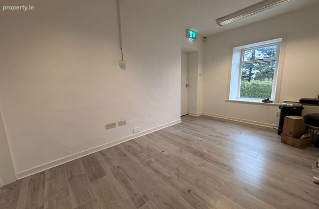 Office Room, Dublin Road, Main Street, Leixlip, Co. Kildare - Click to view photos