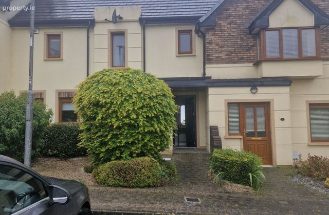 Applewood, Maryborough Ridge, Rochestown, Co. Cork - Click to view photos