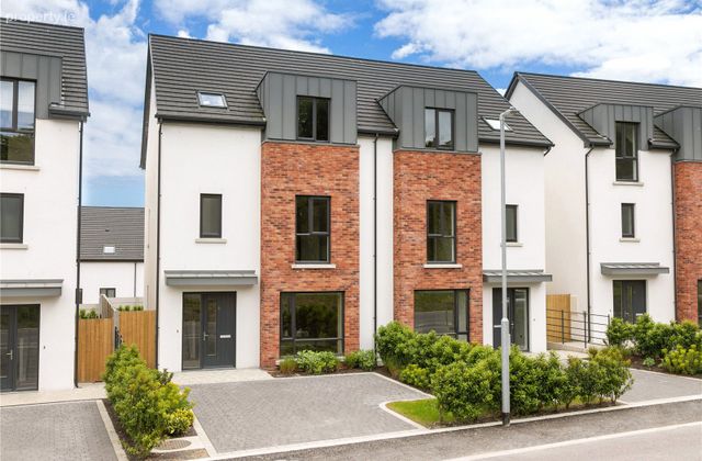 3 Grange Oaks Avenue, Kilternan, Co. Dublin, Kilternan, Dublin 18 - Click to view photos